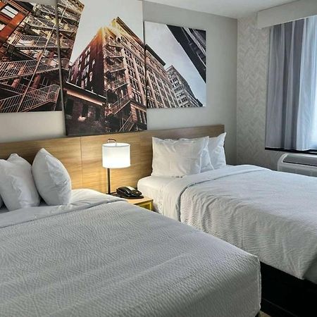 Days Inn By Wyndham Brooklyn Eastern Parkway Nueva York Exterior foto